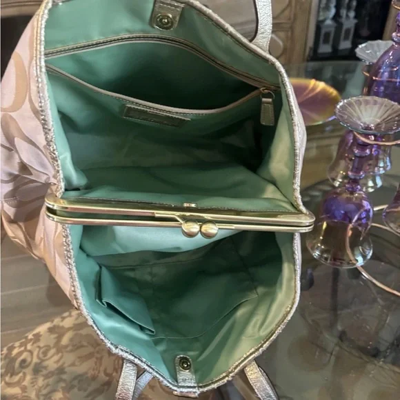 Coach Poppy Signature Tote and Wallet Set - Picture 3 of 9